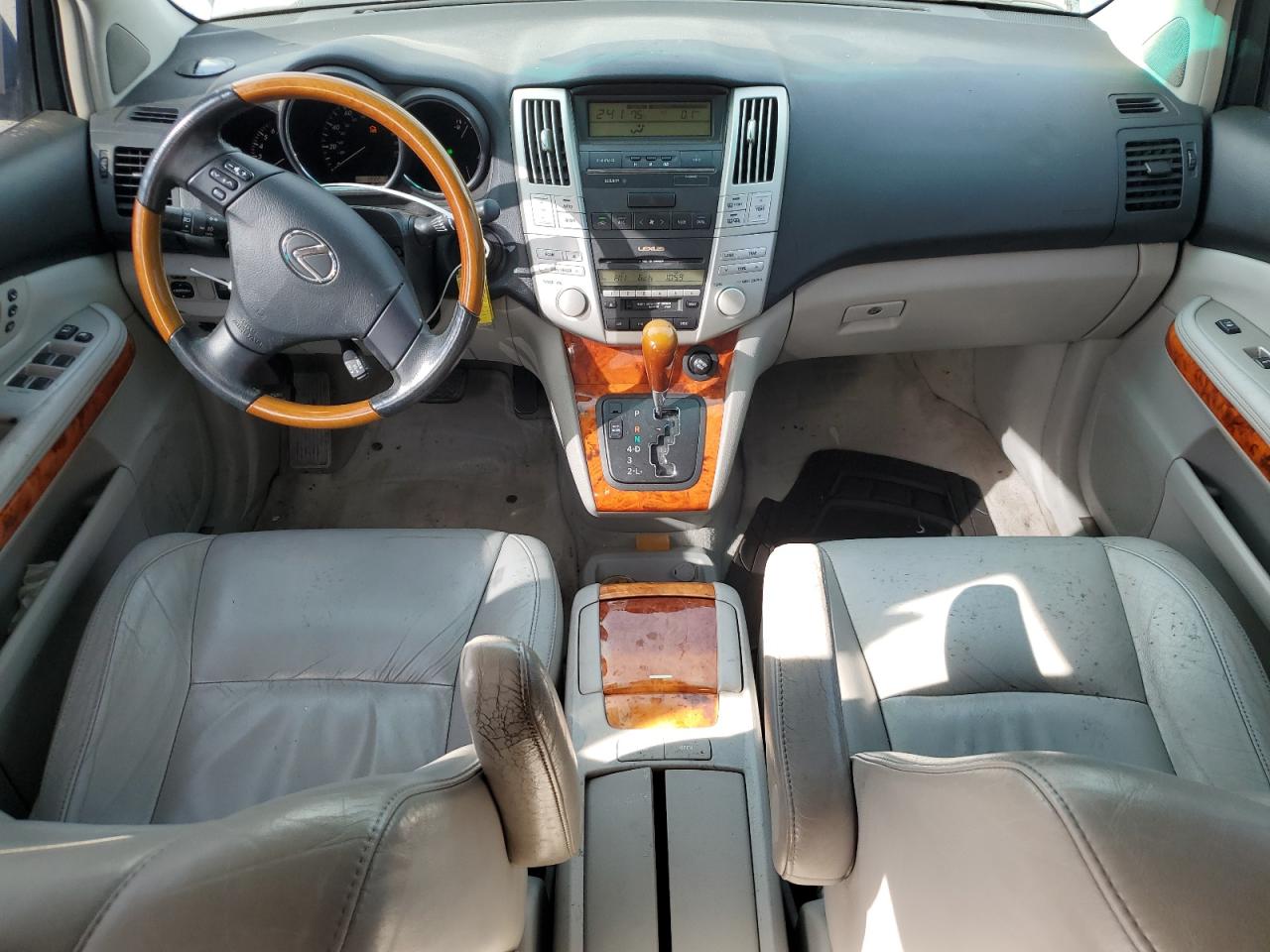 2005 Lexus RX - Image 8