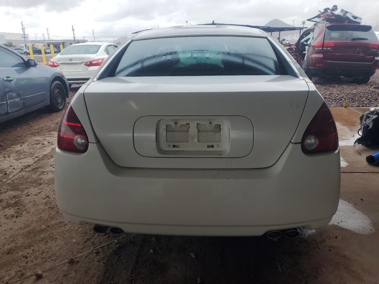 2004 Nissan Maxima - Image 6