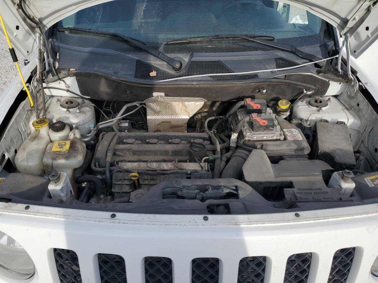 2015 Jeep Liberty (Patriot) - Image 14