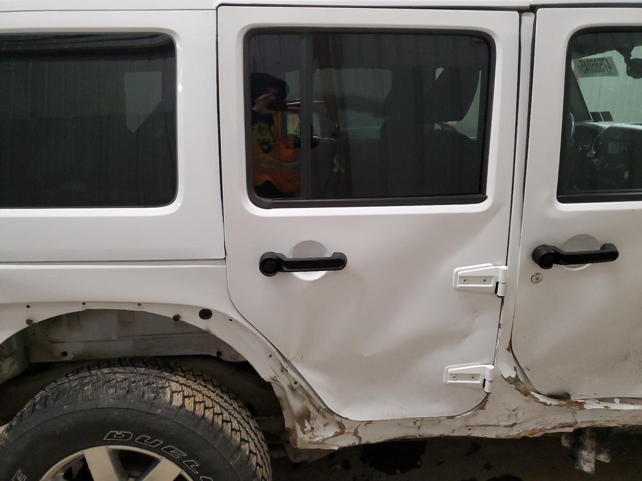 2017 Jeep Wrangler - Image 11