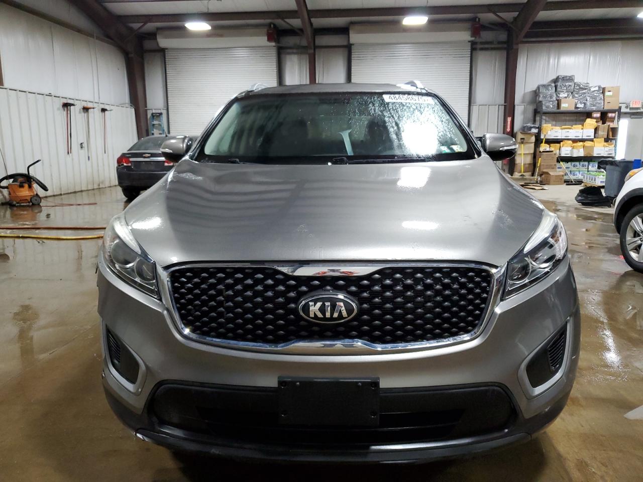 2017 Kia Sorento - Image 5