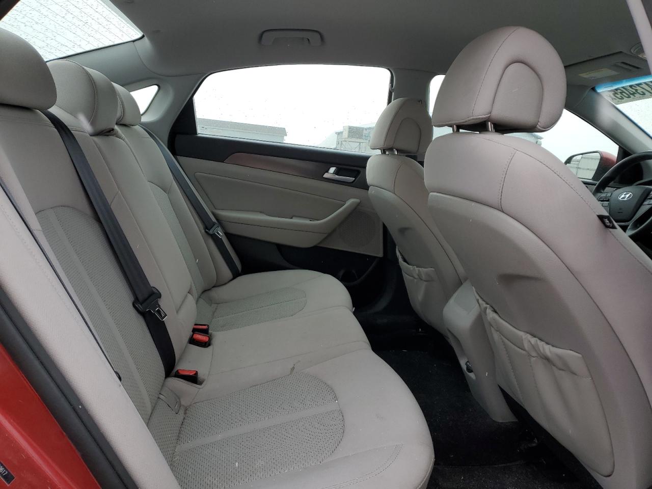 2015 Hyundai Sonata - Image 10