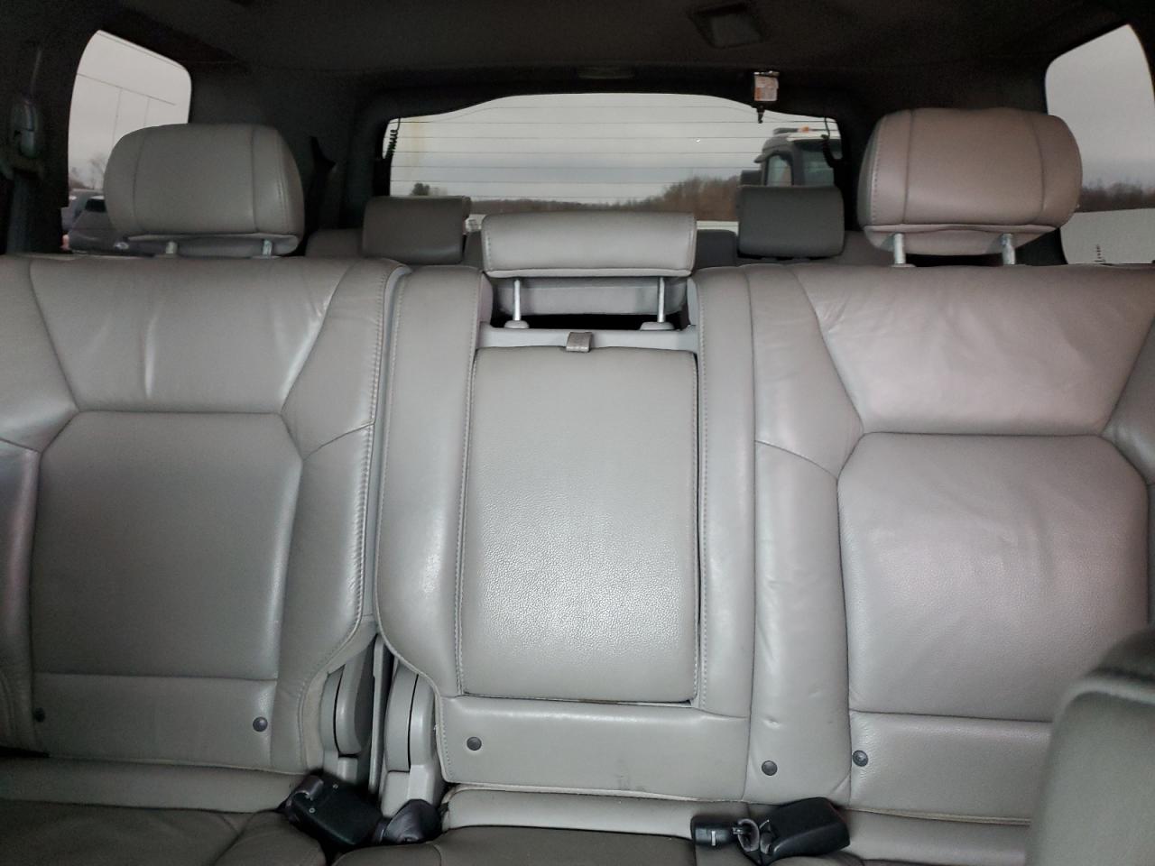 2011 Honda Pilot - Image 10