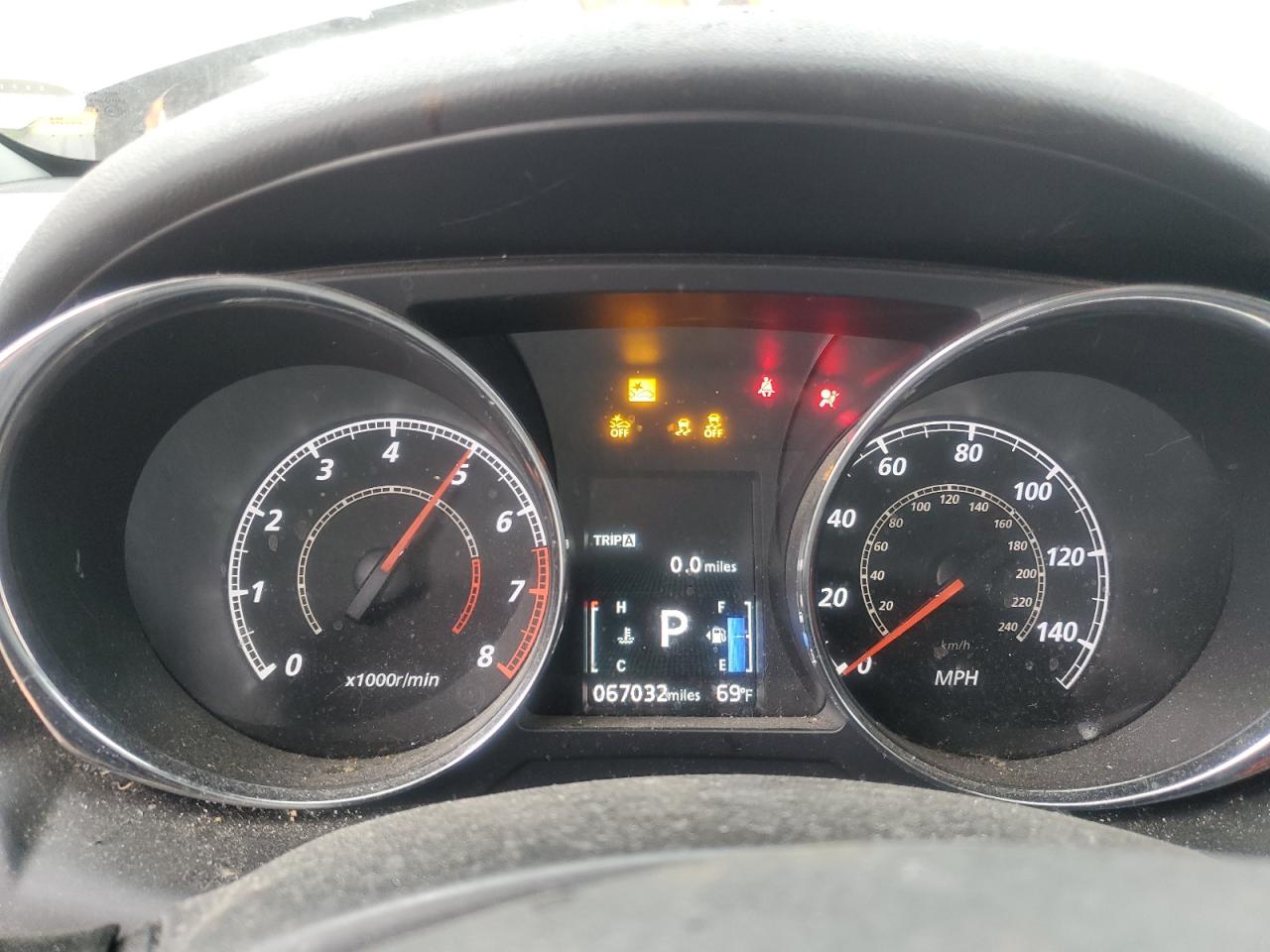 2021 Mitsubishi Outlander - Image 9