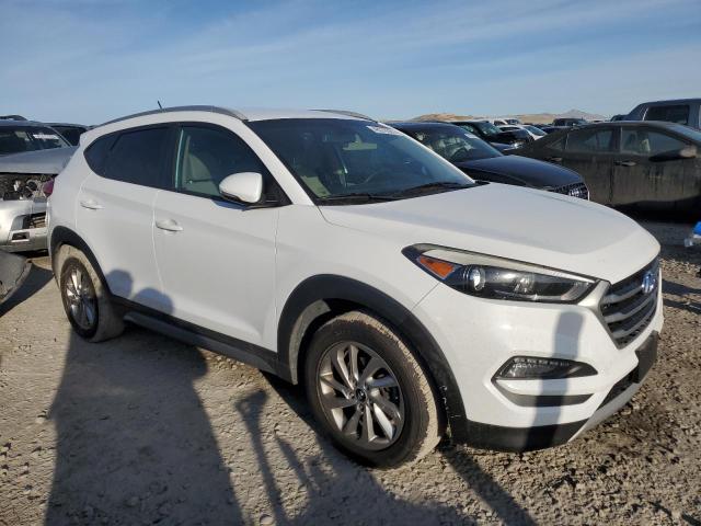 Parquets HYUNDAI TUCSON 2017 Biały