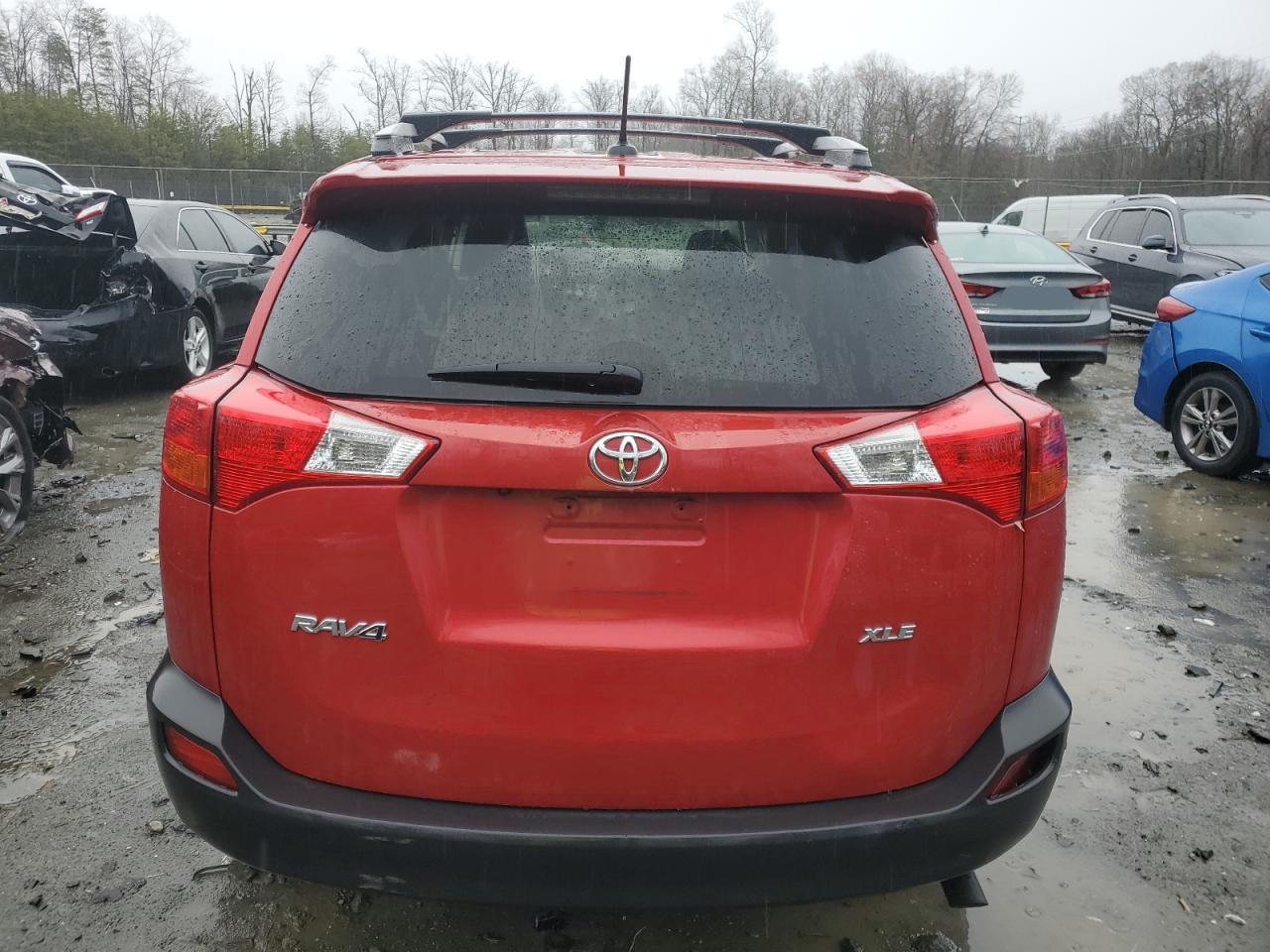 2014 Toyota RAV 4 - Image 6