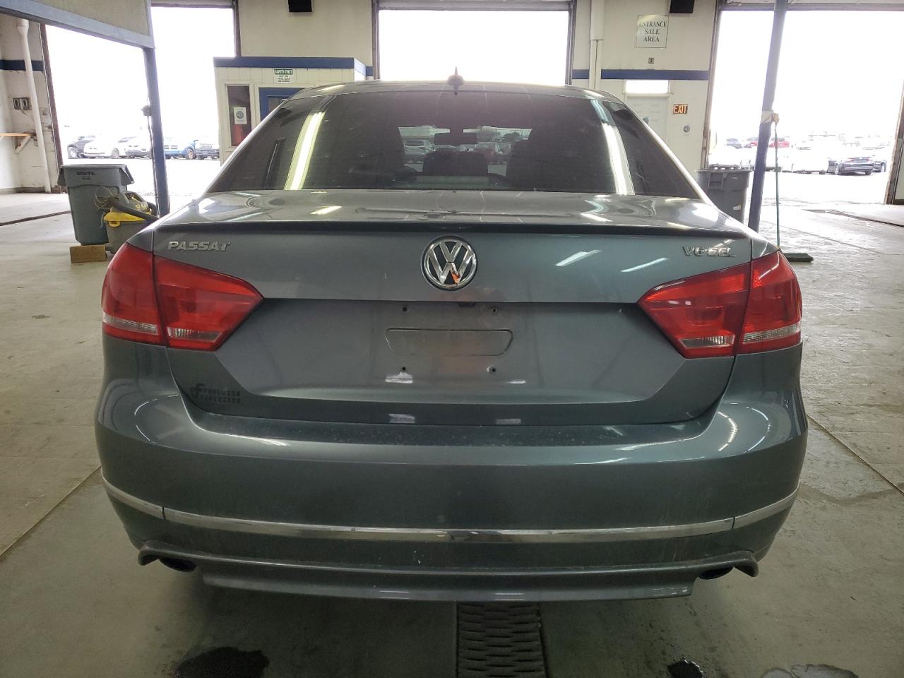 2014 Volkswagen Passat - Image 6