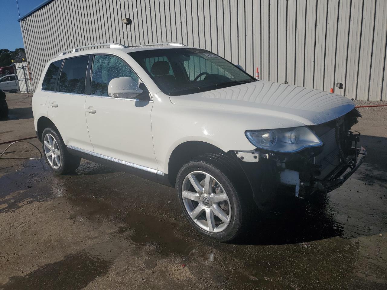 2008 Volkswagen Touareg - Image 4