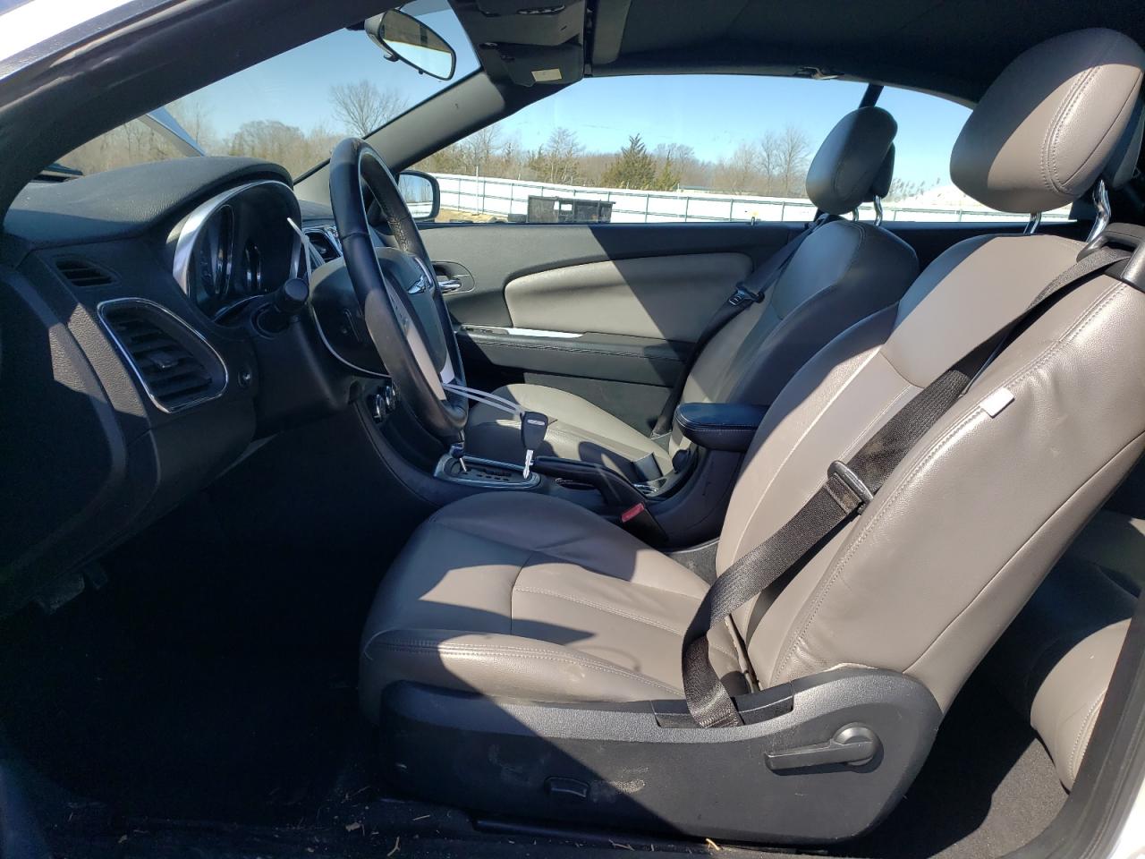 2012 Chrysler 200 - Image 7
