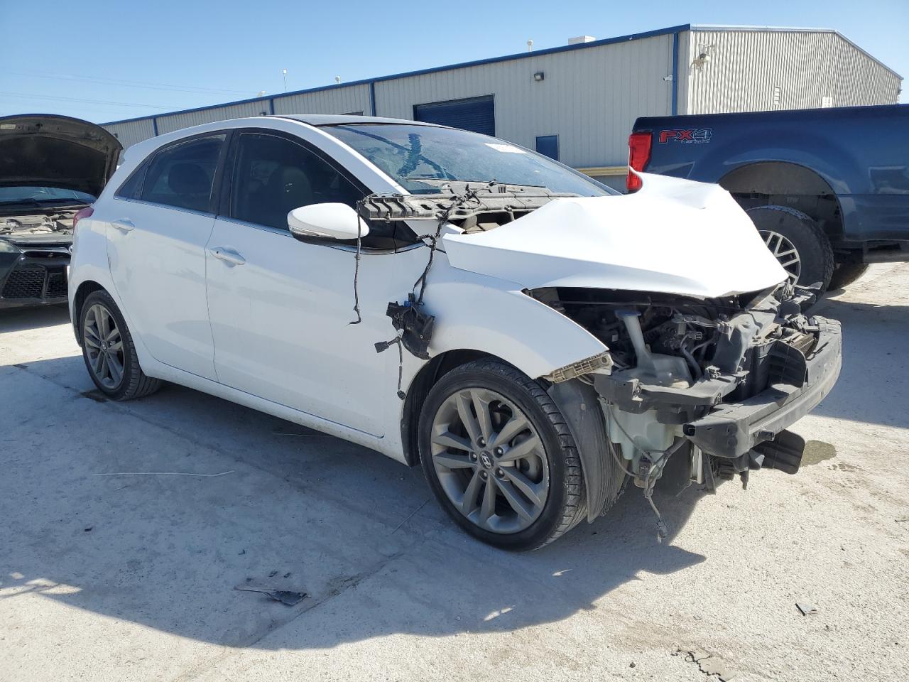 2016 Hyundai Elantra - Image 4