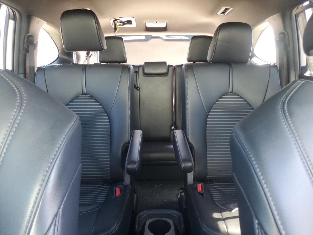 2021 Toyota Highlander - Image 10