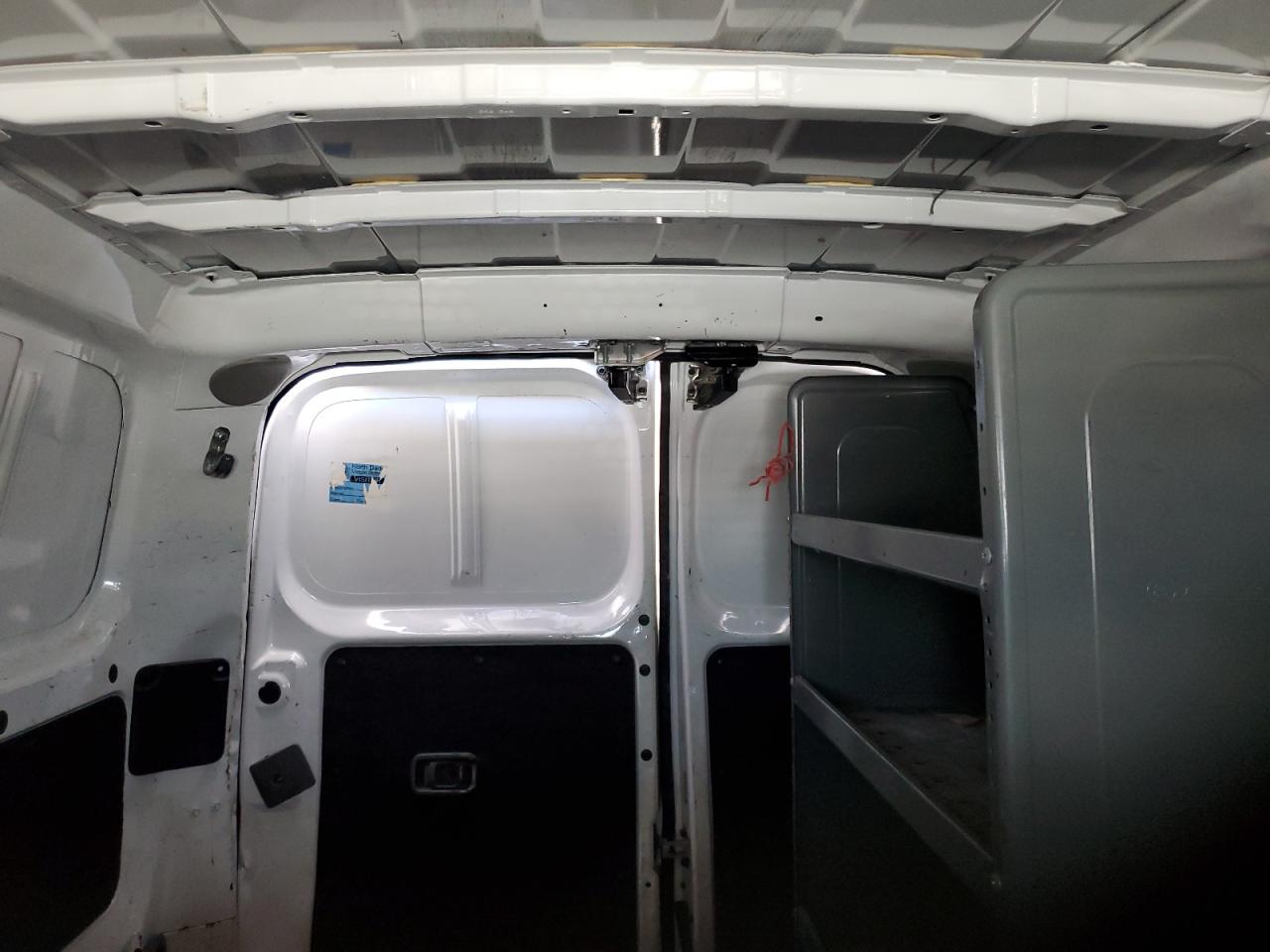 2015 Nissan NV - Image 10