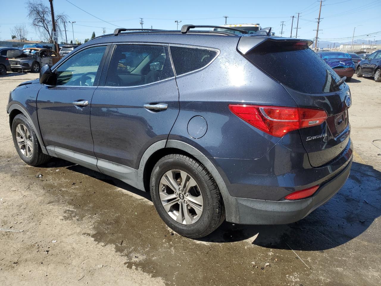 2016 Hyundai Santa Fe - Image 2