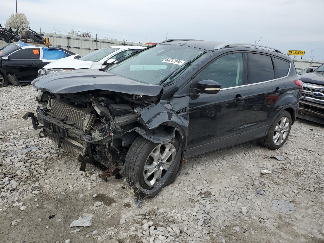 2014 Ford Escape Titanium for Sale in Cahokia Heights, IL - Front End