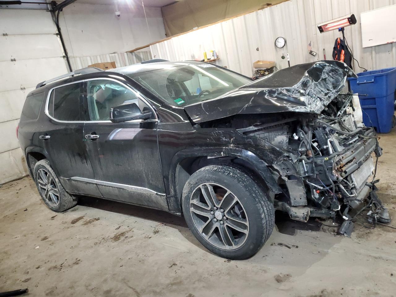 2019 GMC Acadia - Image 4