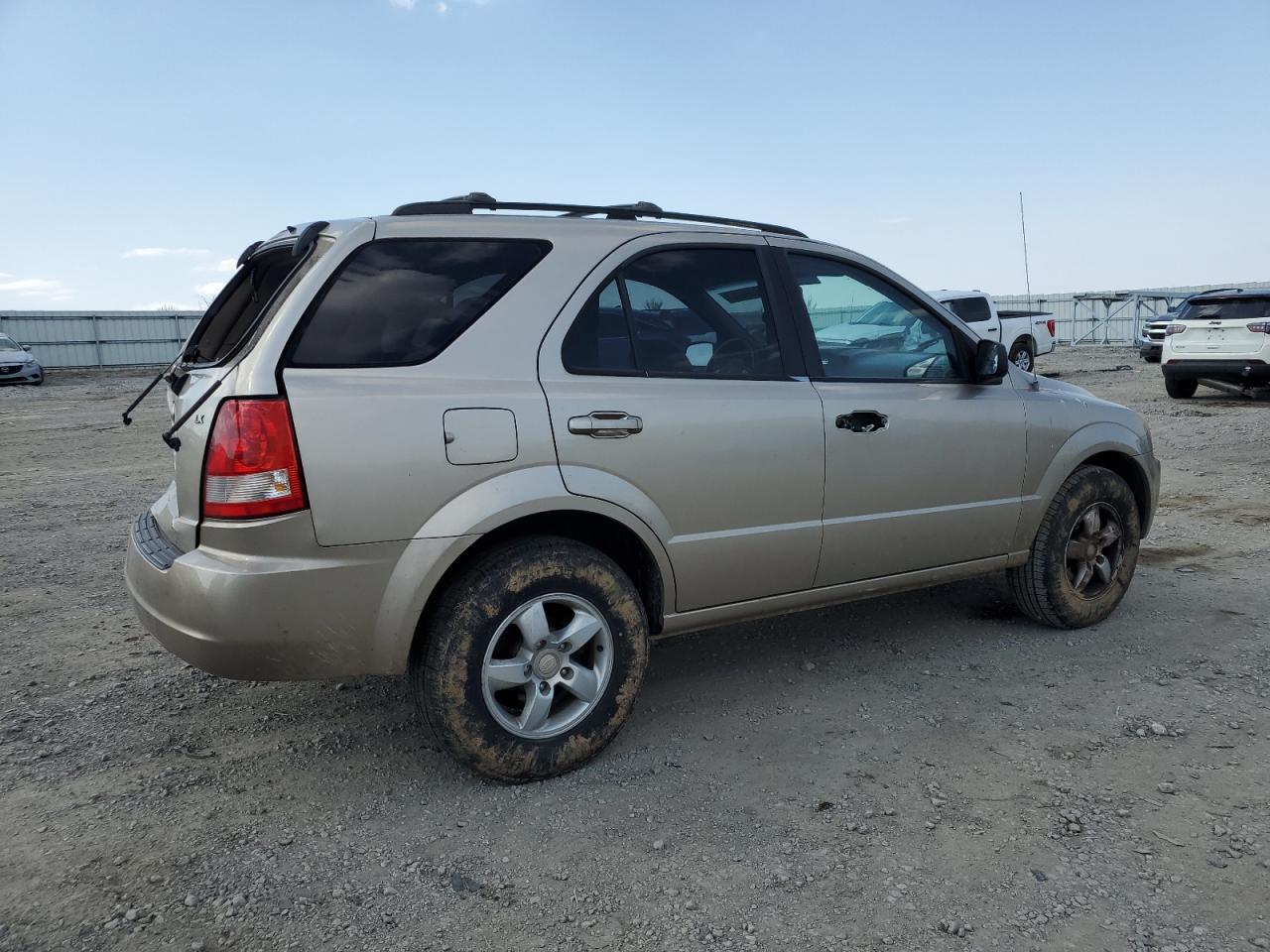 2006 Kia Sorento - Image 3