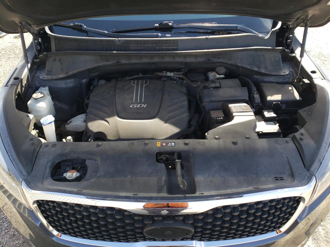 2018 Kia Sorento - Image 11