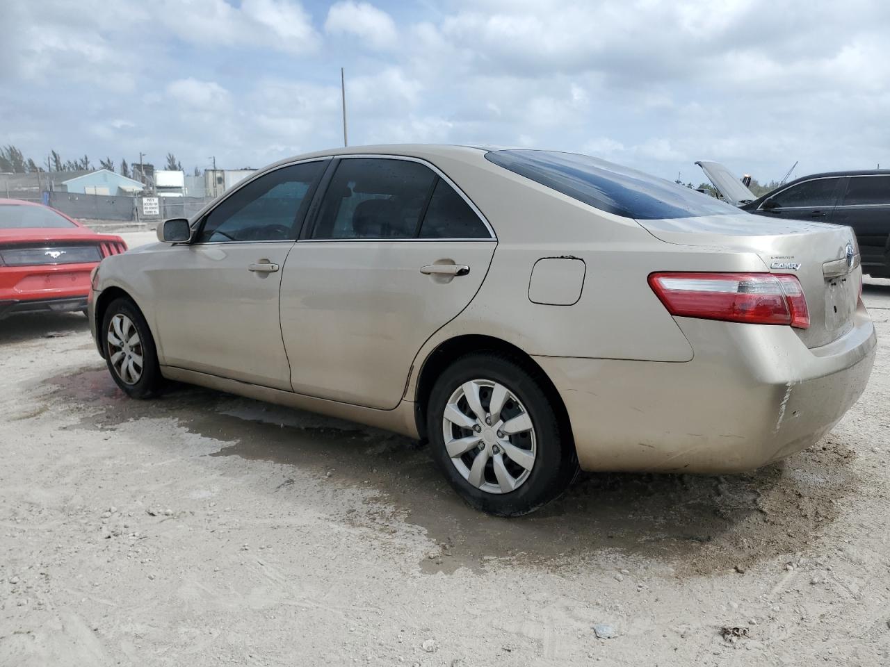 2008 Toyota Camry - Image 2