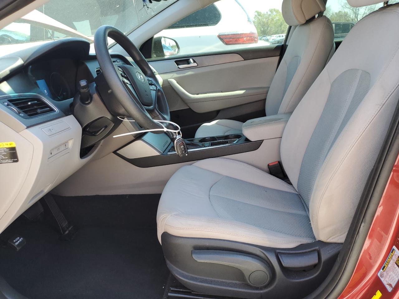 2016 Hyundai Sonata - Image 7