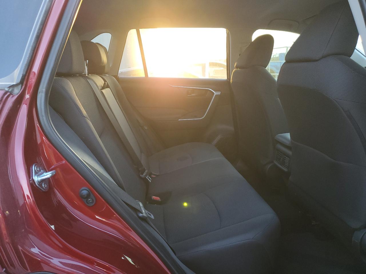 2024 Toyota RAV 4 - Image 11