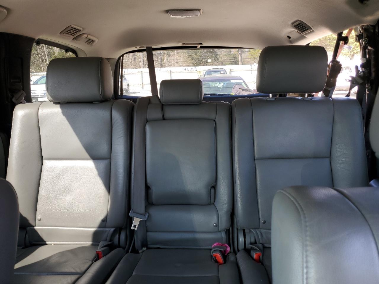 2014 Toyota Sequoia - Image 10