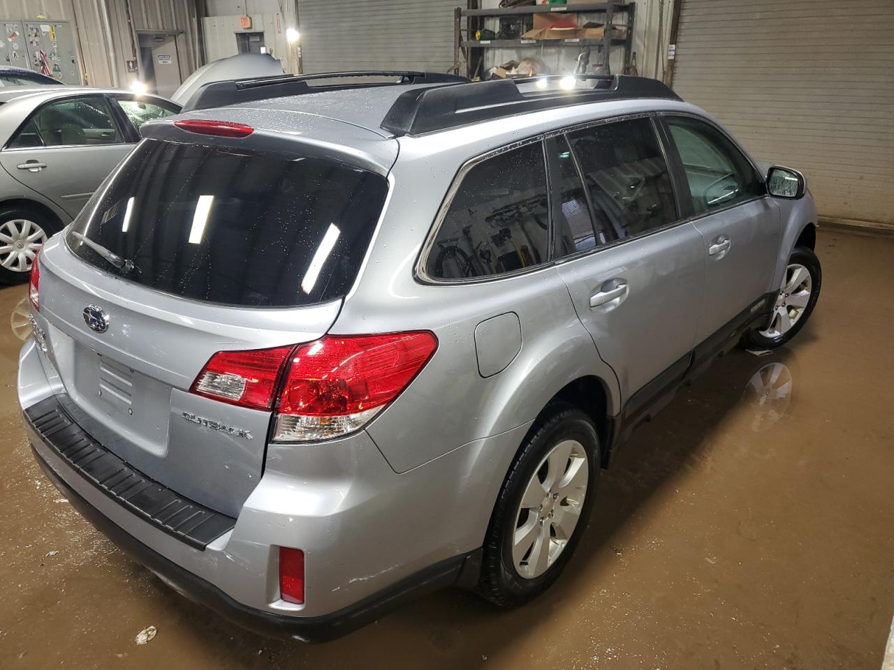 2012 Subaru Outback - Image 3