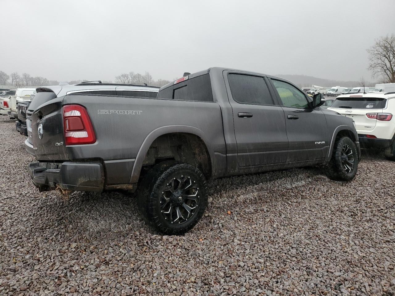 2020 RAM 1500 - Image 3