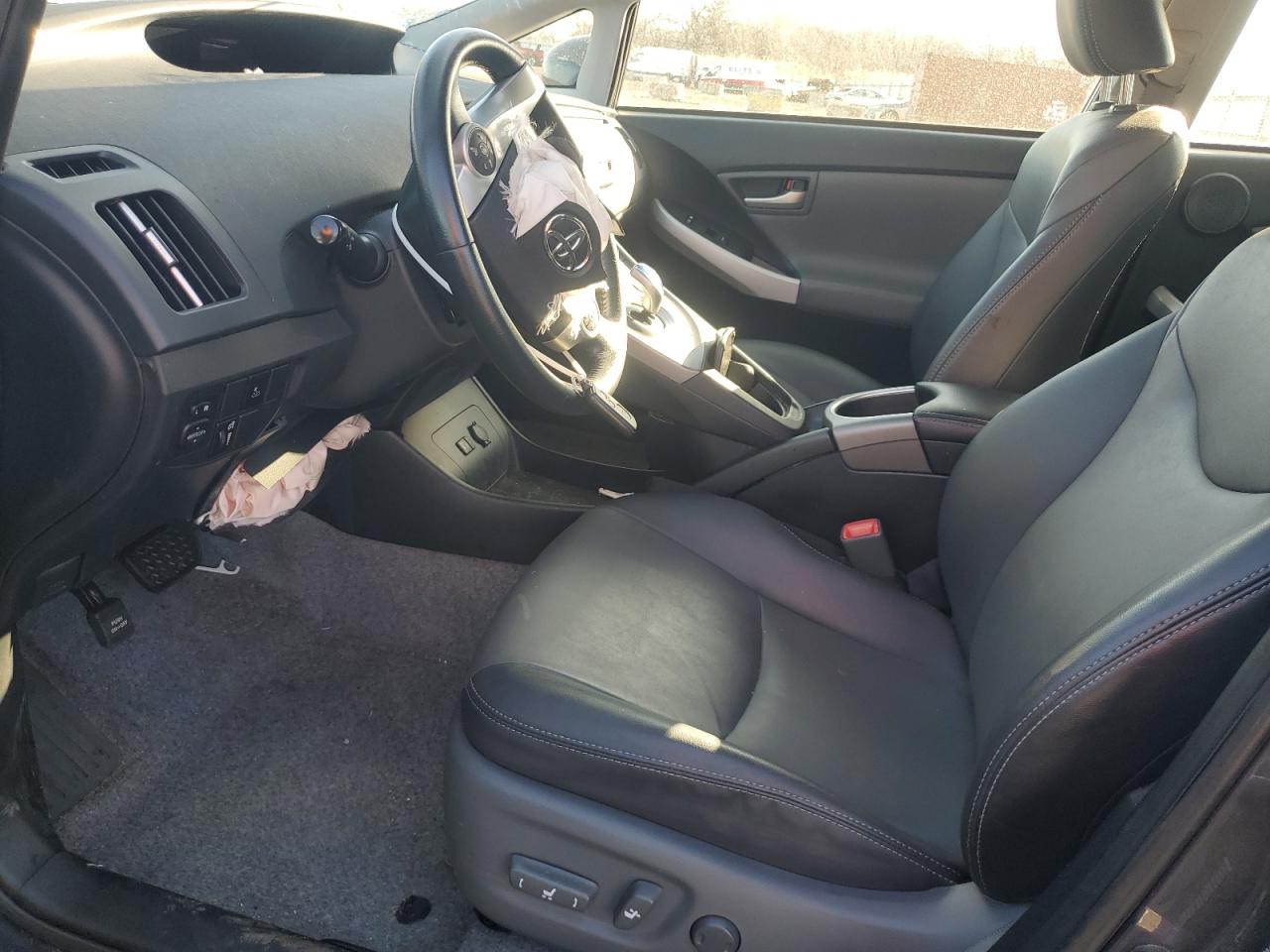 2012 Toyota Prius - Image 7
