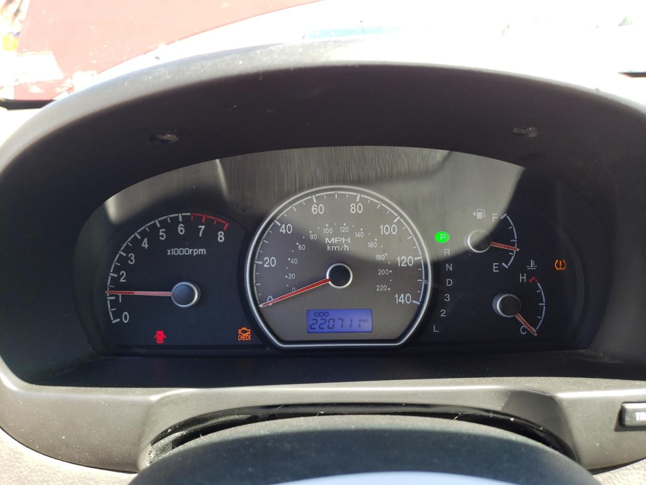 2008 Hyundai Elantra - Image 9