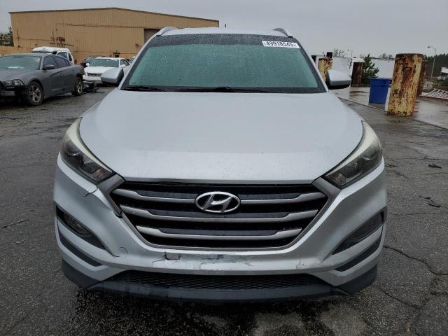  HYUNDAI TUCSON 2017 Srebrny