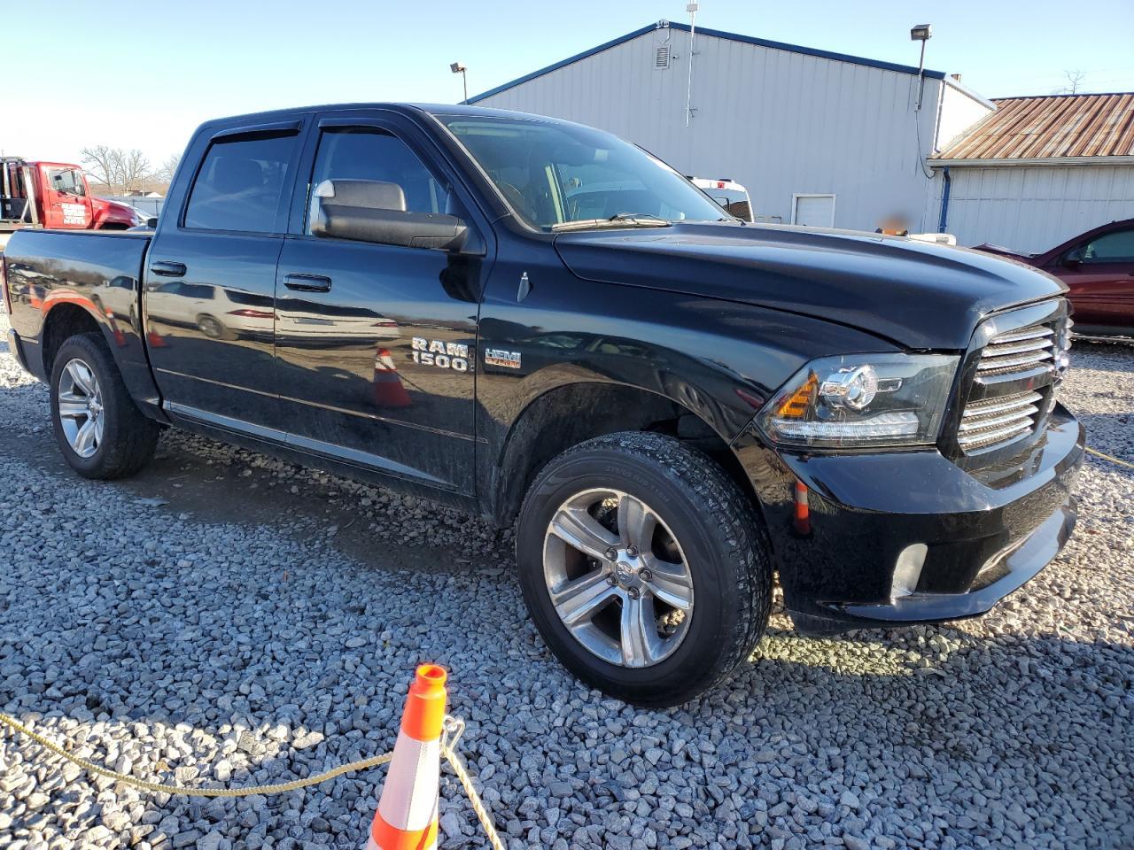 2014 RAM 1500 - Image 4