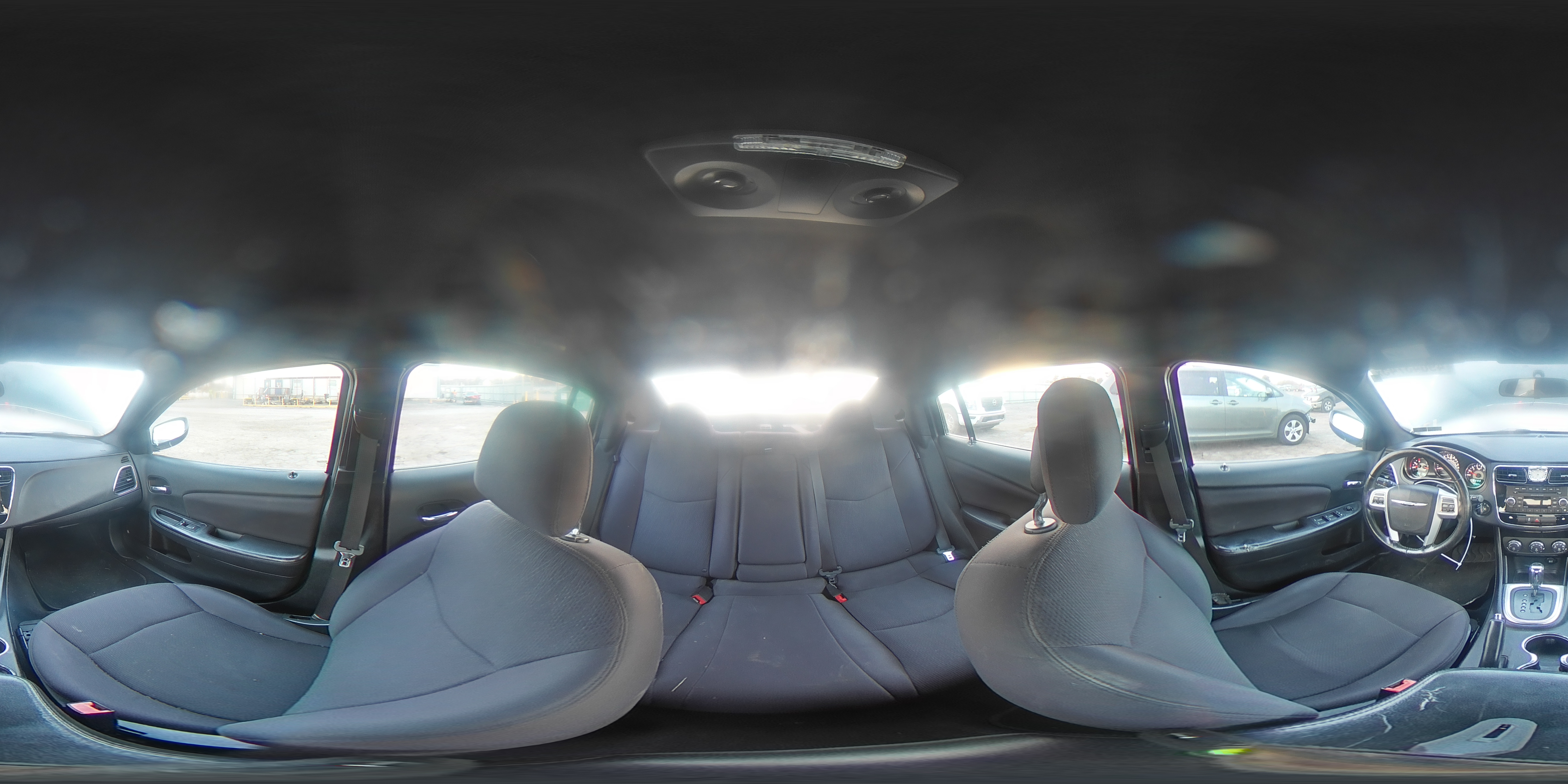 2014 Chrysler 200 - Image 13