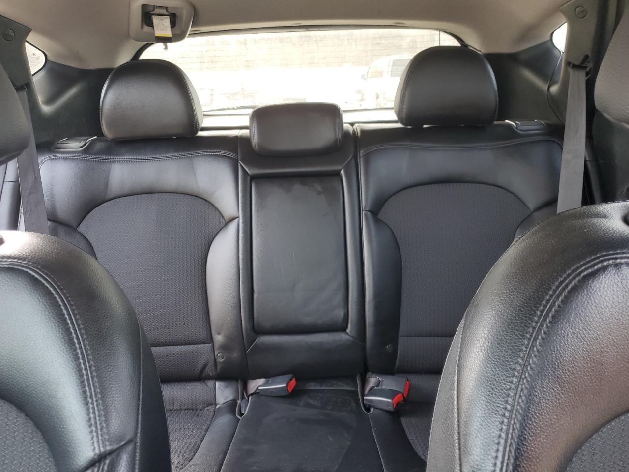 2012 Hyundai Tucson - Image 10