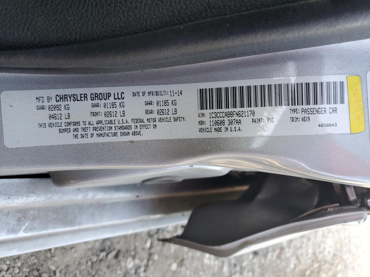 2015 Chrysler 200 - Image 12