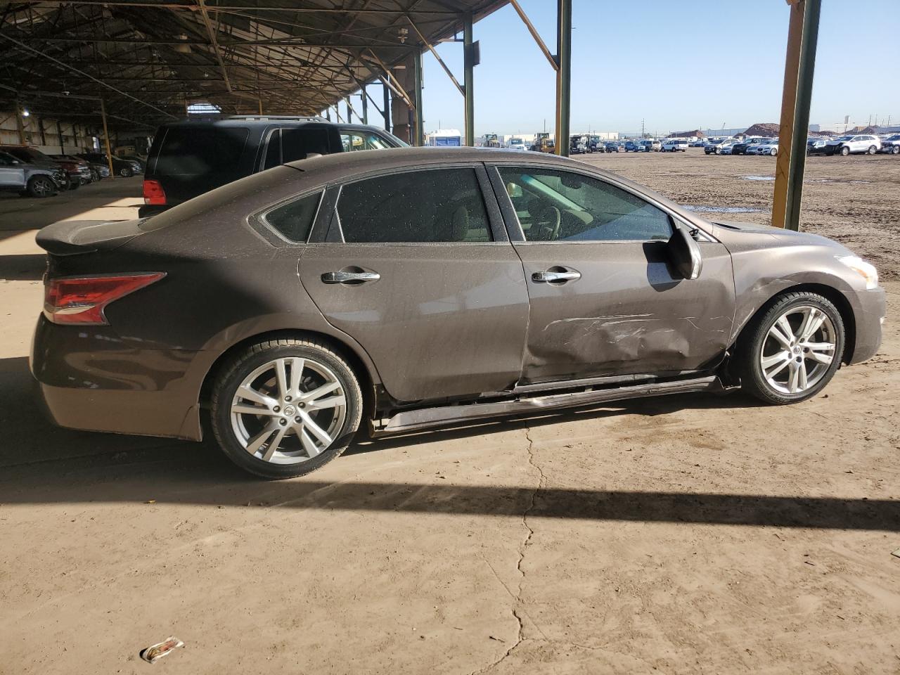 2015 Nissan Altima - Image 3