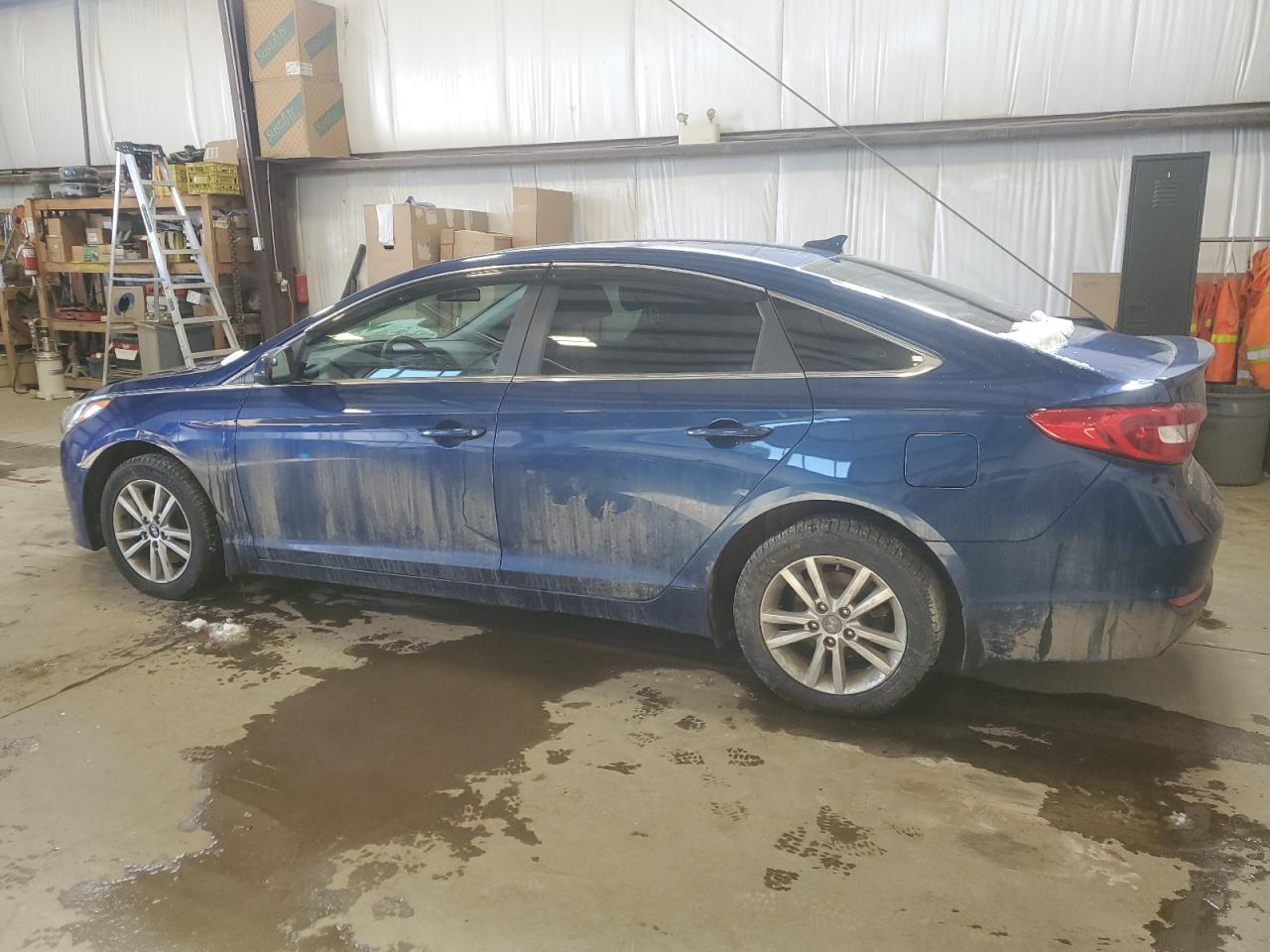 2016 Hyundai Sonata - Image 2