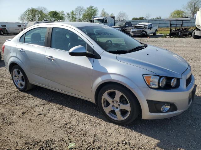  CHEVROLET SONIC 2016 Серебристый