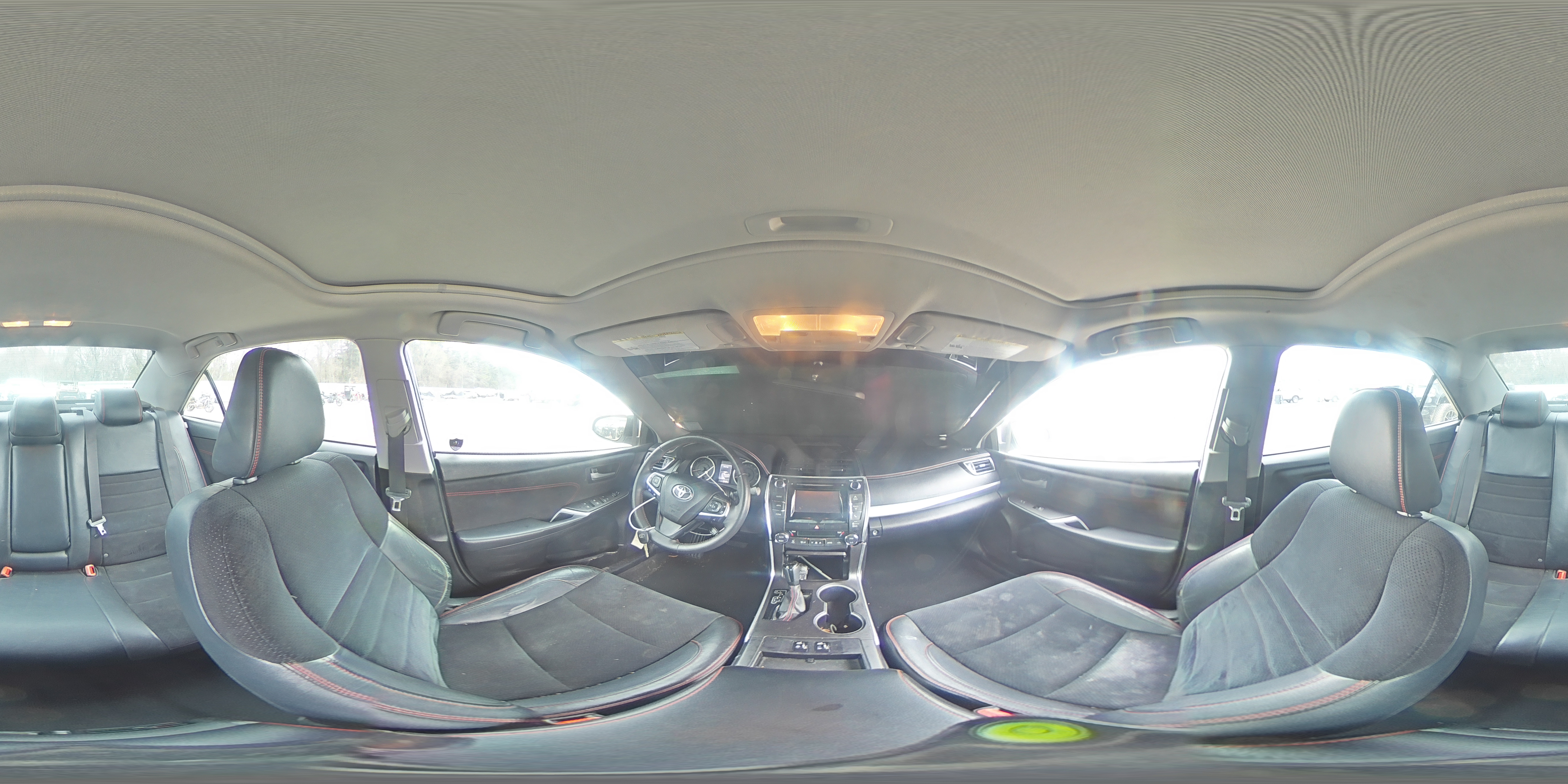 2015 Toyota Camry - Image 12