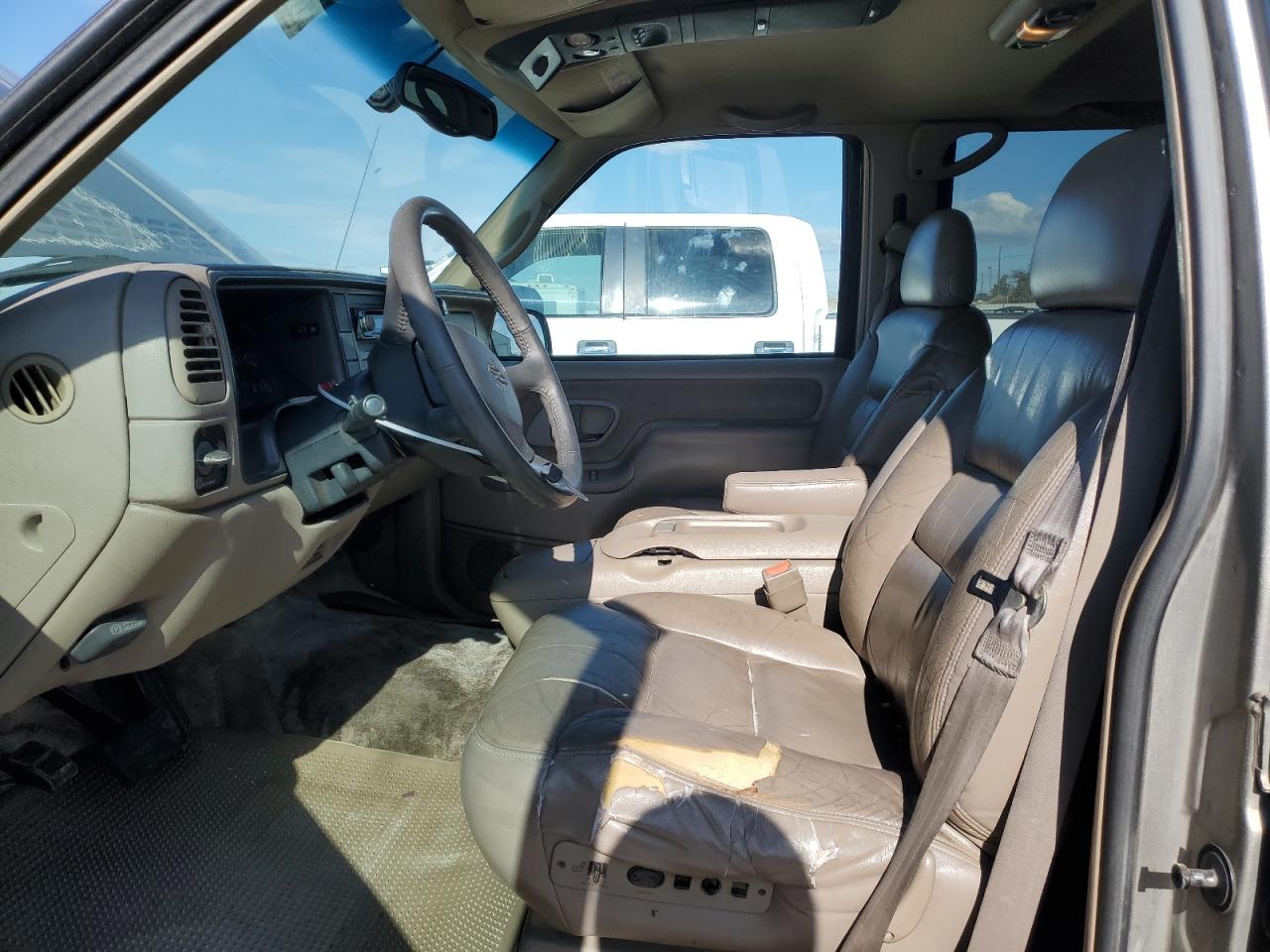1999 Chevrolet Tahoe - Image 7