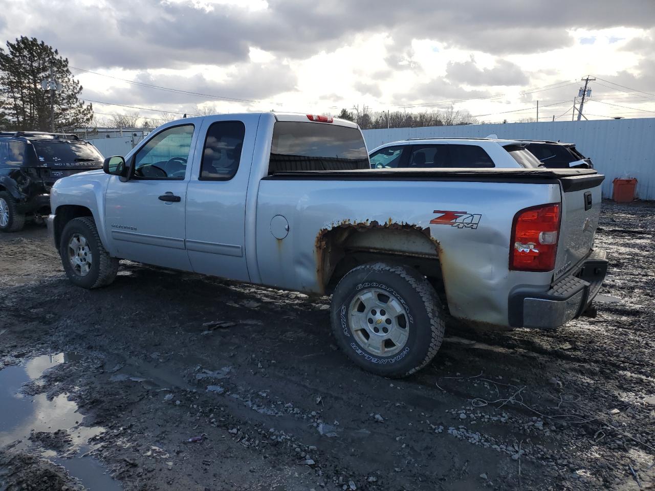 2012 Chevrolet Silverado - Image 2