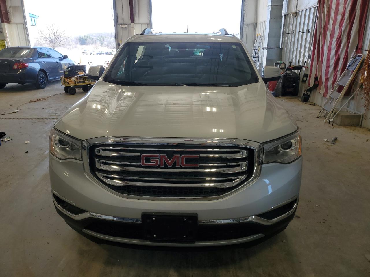 2019 GMC Acadia - Image 5