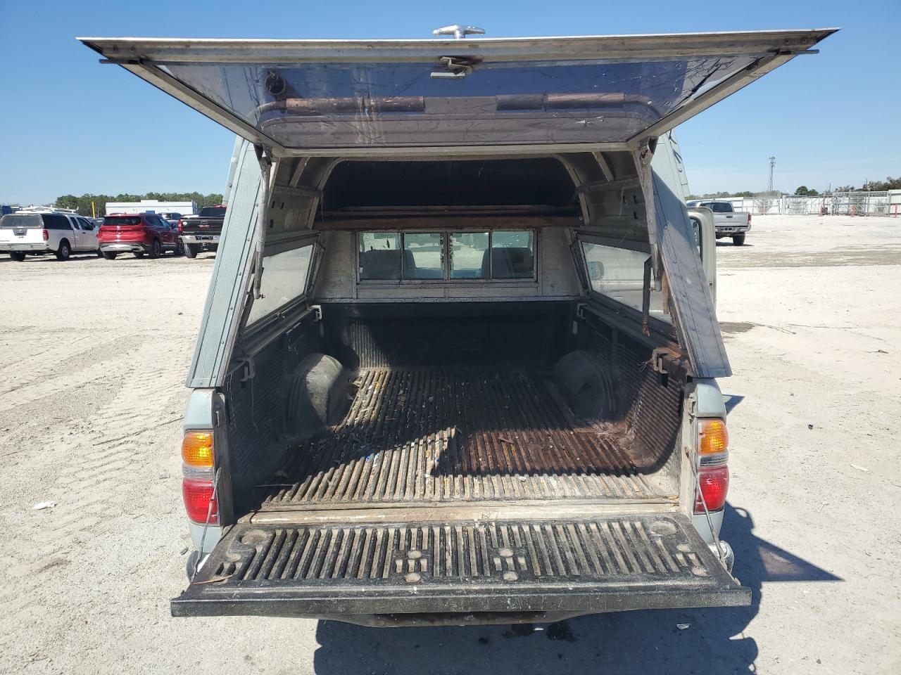 2002 Toyota Tacoma - Image 6