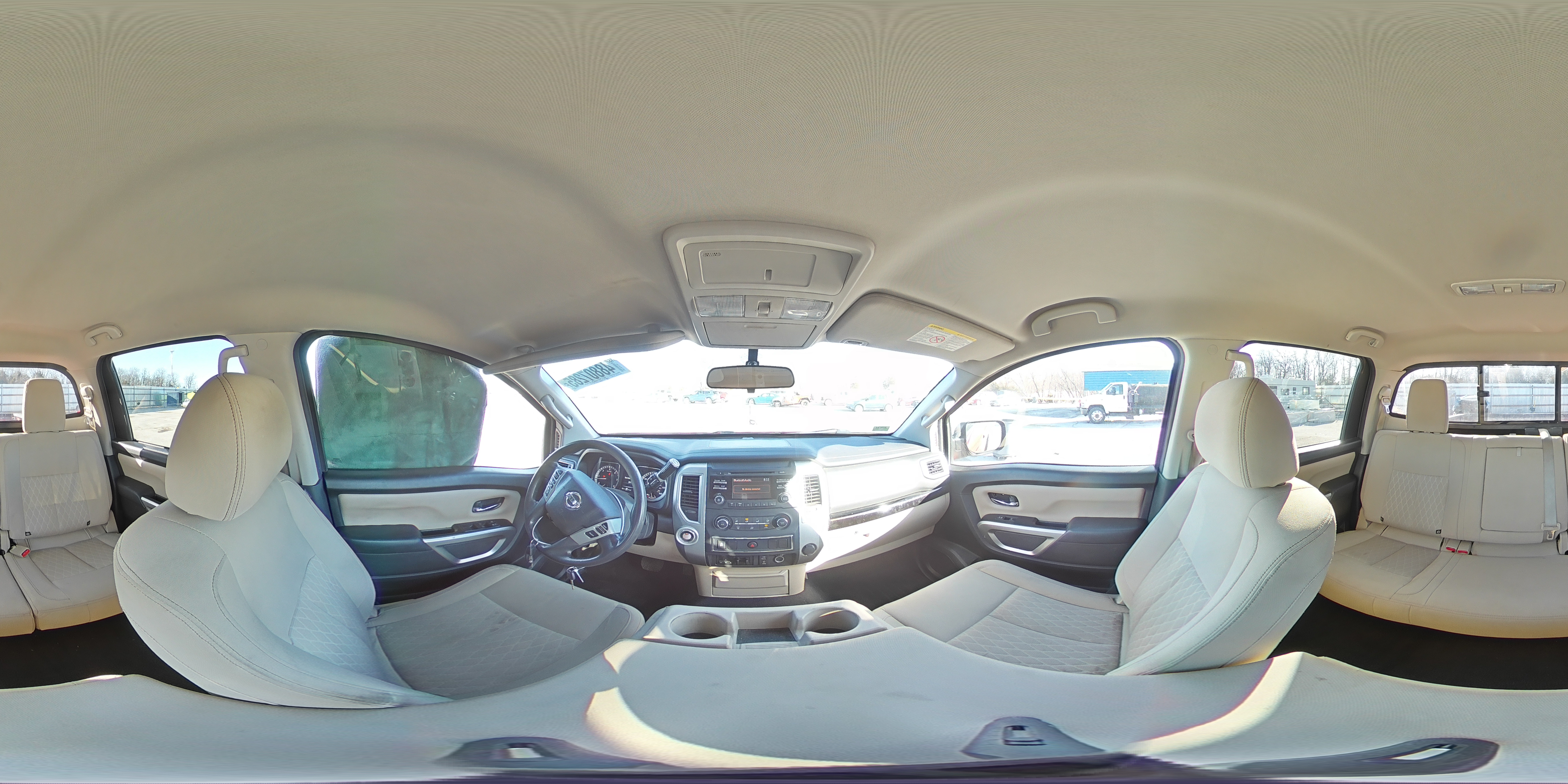 2016 Nissan Titan - Image 13