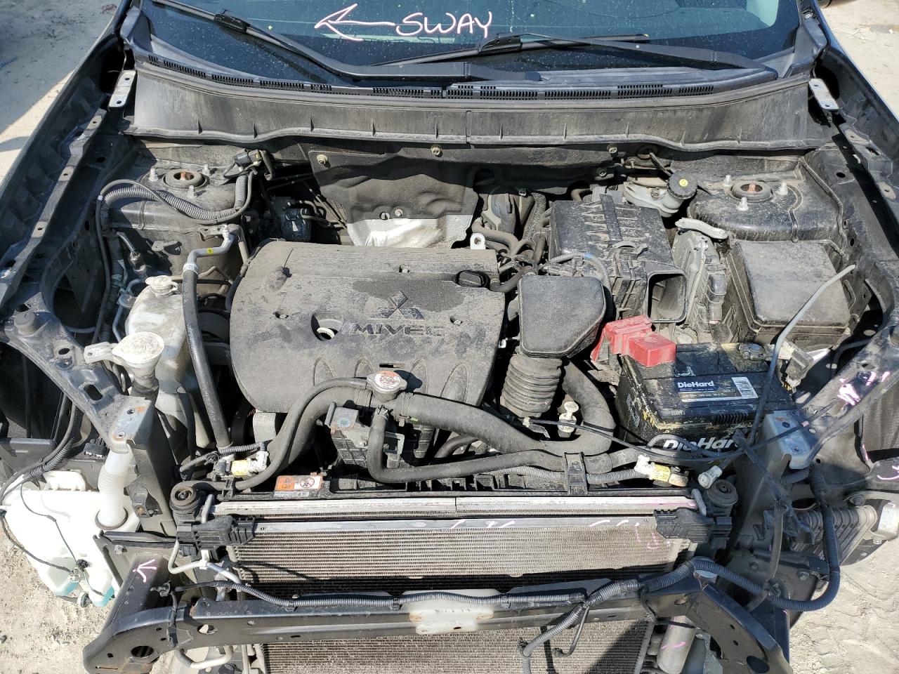 2018 Mitsubishi Outlander - Image 12