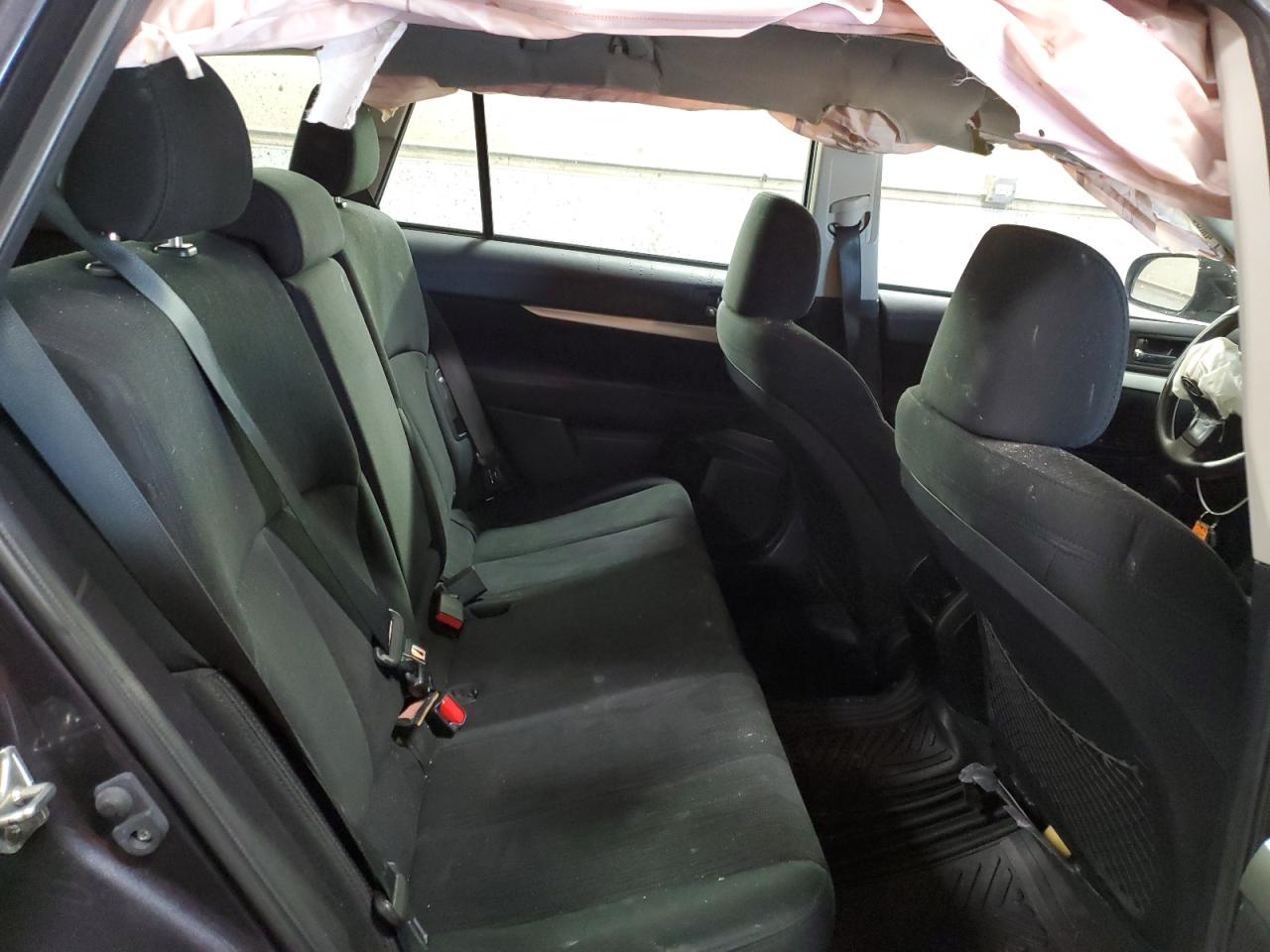 2013 Subaru Outback - Image 10