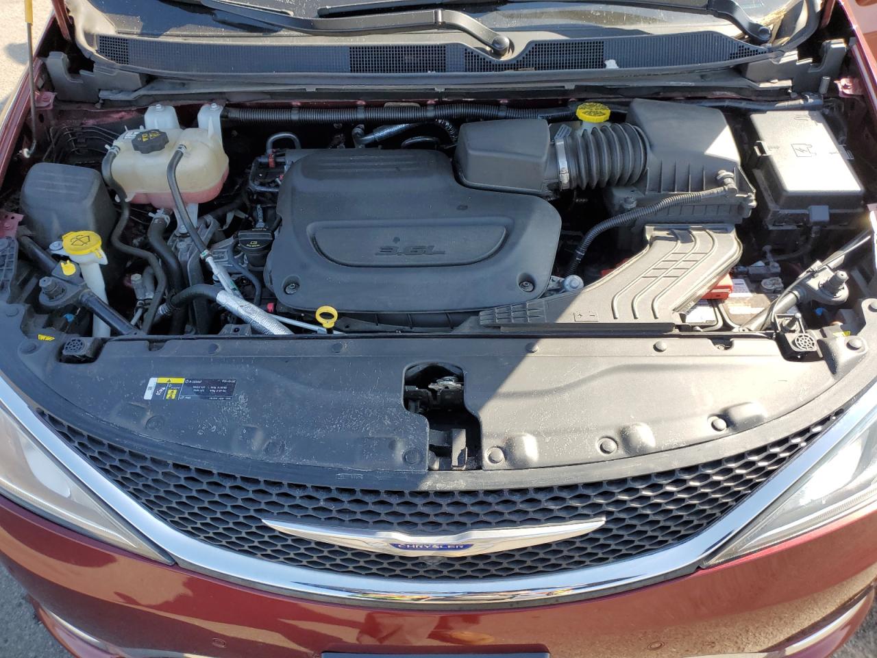 2019 Chrysler Pacifica - Image 13