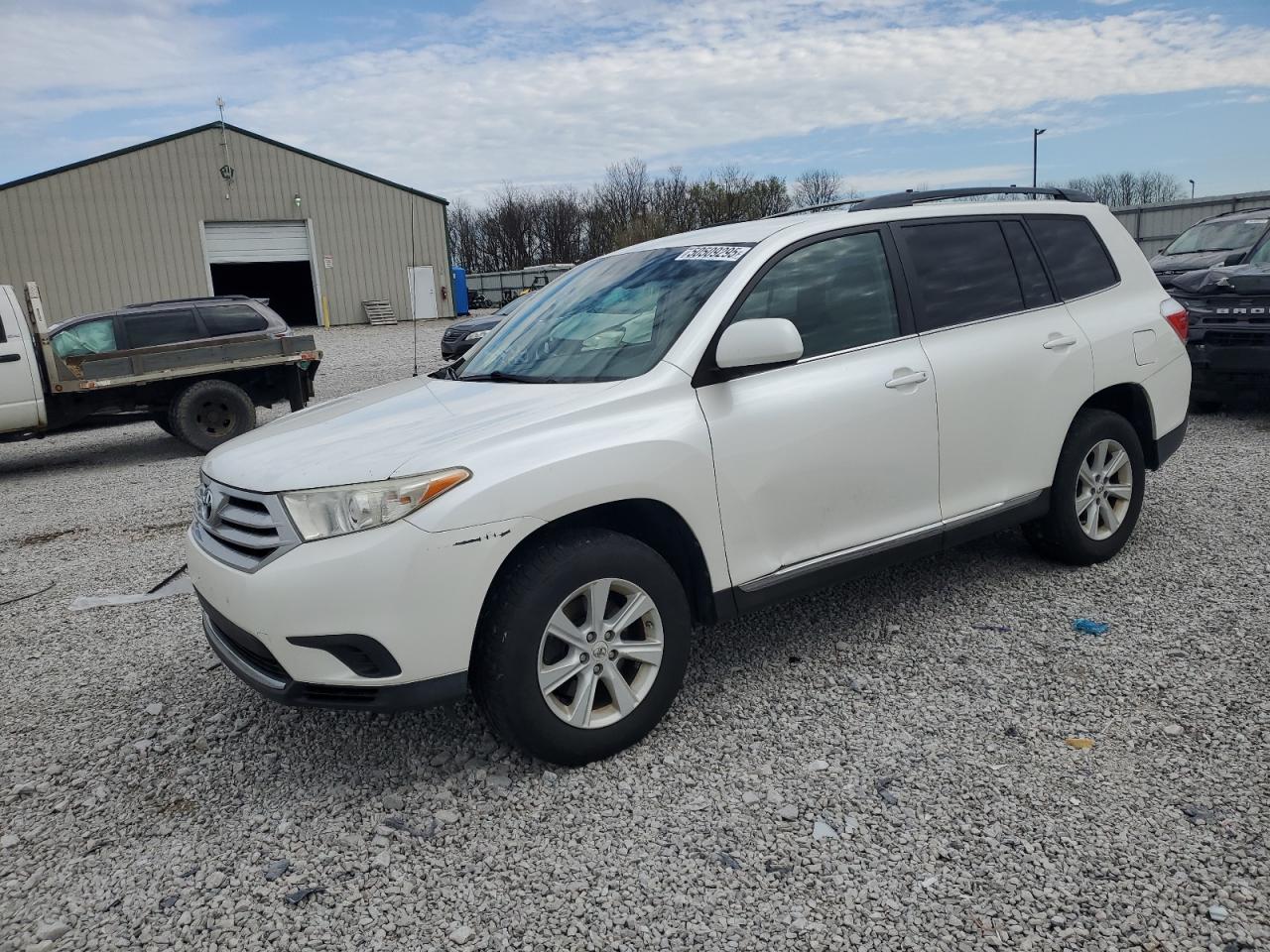 2012 Toyota Highlander Base for Sale in Lawrenceburg, KY - Side
