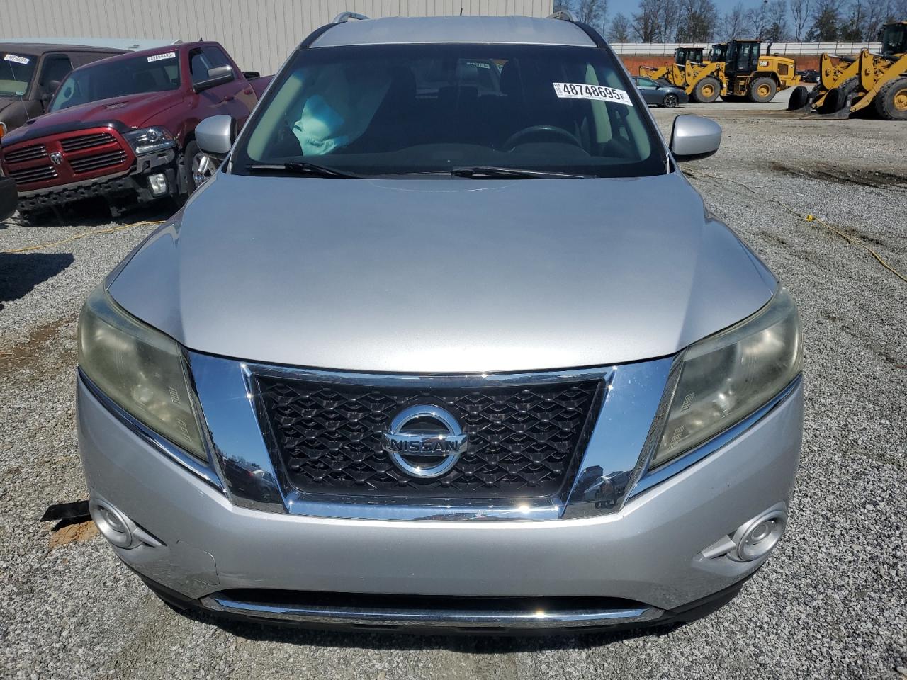 2013 Nissan Pathfinder - Image 5