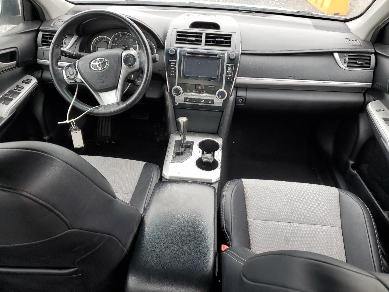 2014 Toyota Camry - Image 8