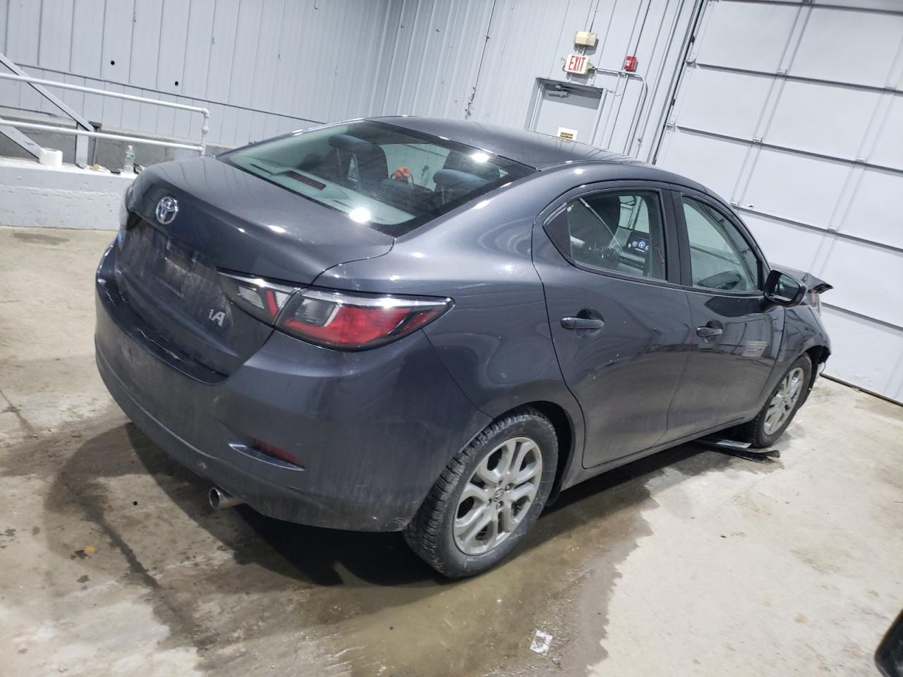 2017 Toyota Yaris - Image 3